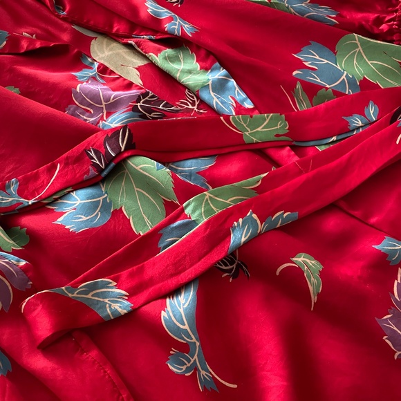 Women's Vintage Silk Chinese Kimono - Picture 4 of 5